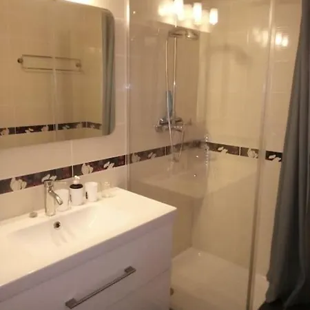 T2 Au 3 Eme Etage Dans Une Avec Piscine Апартаменти *
