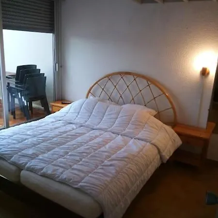 T2 Au 3 Eme Etage Dans Une Avec Piscine Агд